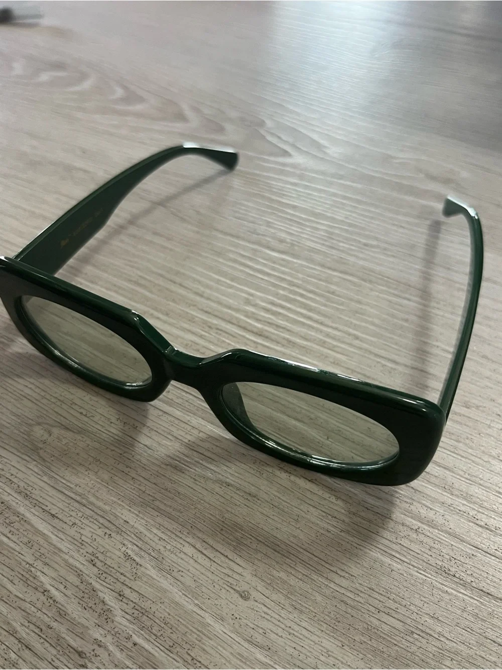 Retro Rectangle Sunglasses in Tan and Forest Green